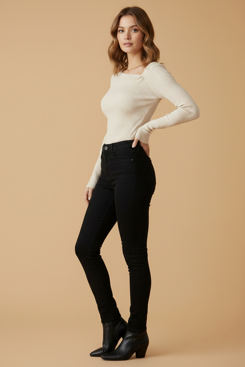 Autumn/Winter Solid Color T-Shirt.
